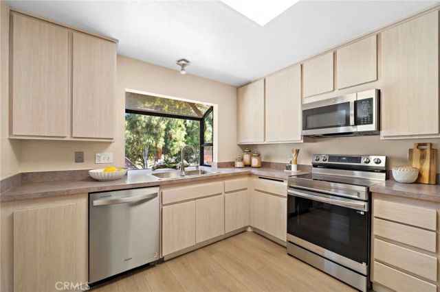 22212 Caminito Vino, Laguna Hills, CA 92653