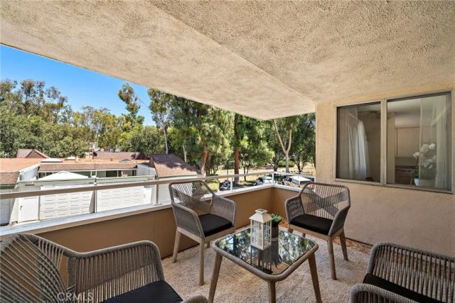22212 Caminito Vino, Laguna Hills, CA 92653