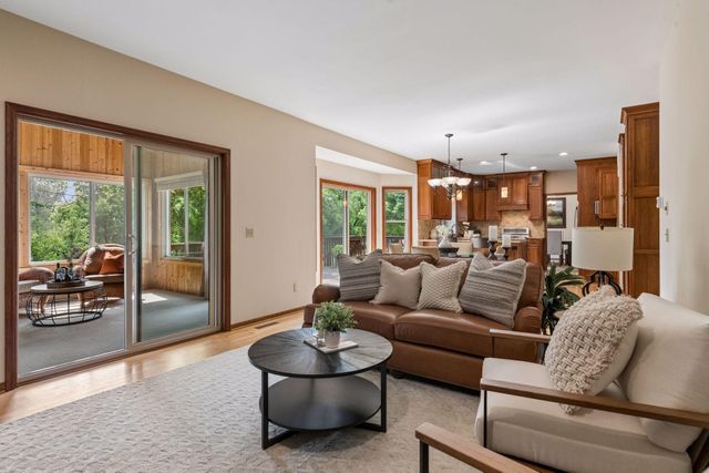 18477 Tristram Way, Eden Prairie, MN 55346