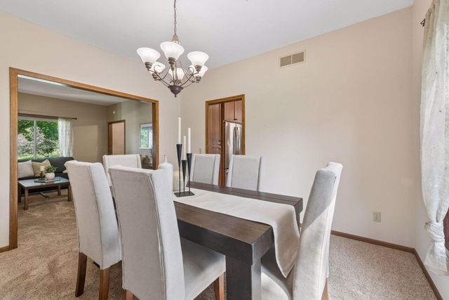 18477 Tristram Way, Eden Prairie, MN 55346