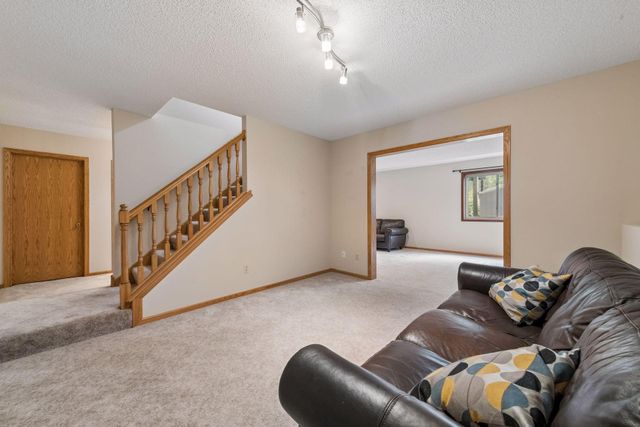 18477 Tristram Way, Eden Prairie, MN 55346