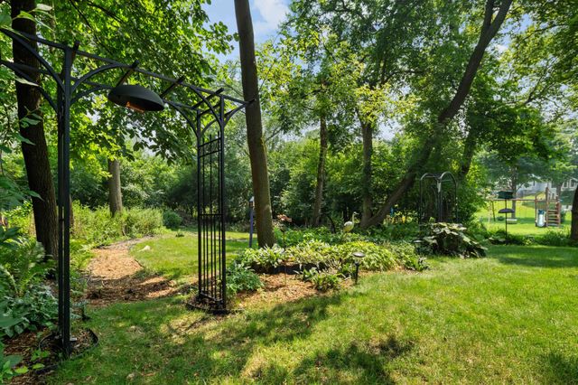 18477 Tristram Way, Eden Prairie, MN 55346