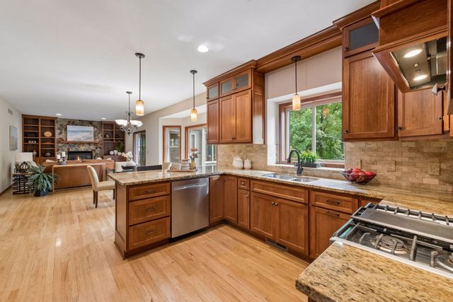 18477 Tristram Way, Eden Prairie, MN 55346