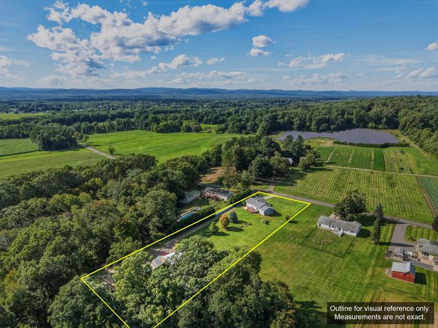 27 Huntington Rd, Hadley, MA 01035
