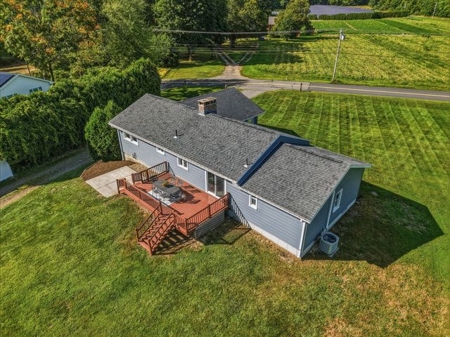 27 Huntington Rd, Hadley, MA 01035