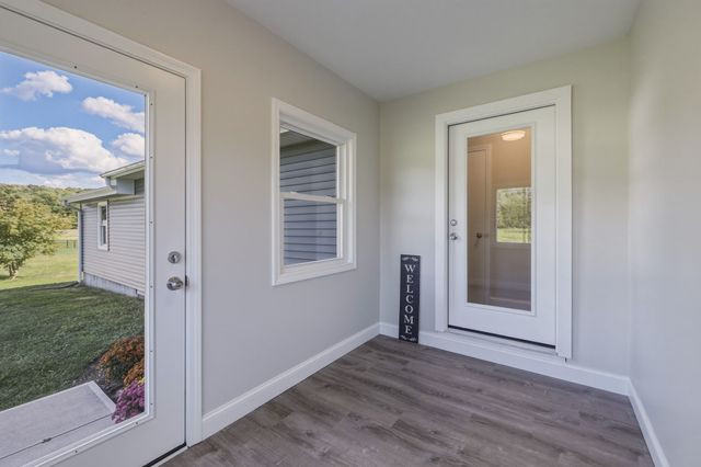 27 Huntington Rd, Hadley, MA 01035