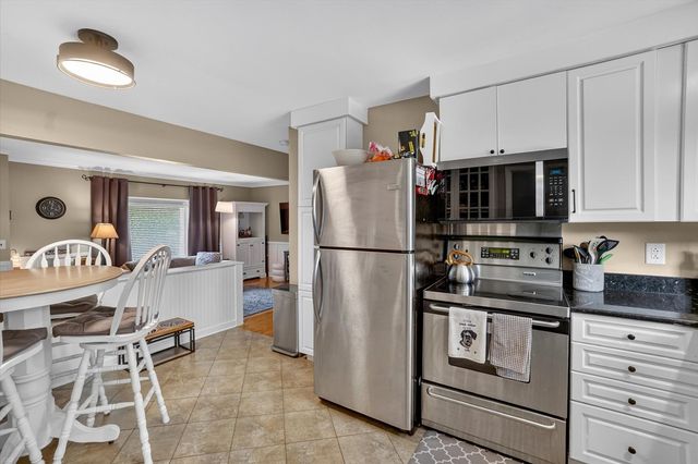 249 Hickory Lane, Antioch, IL 60002