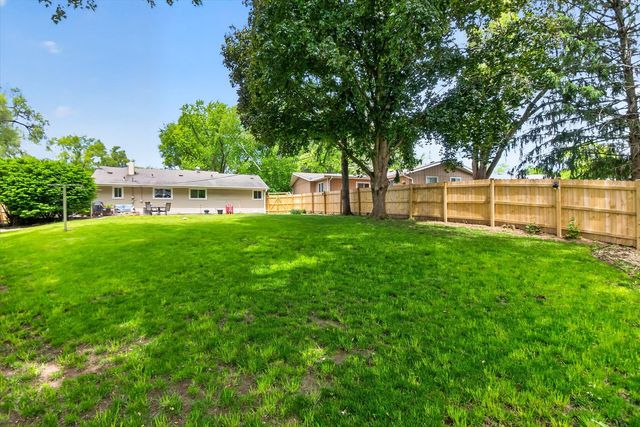 249 Hickory Lane, Antioch, IL 60002