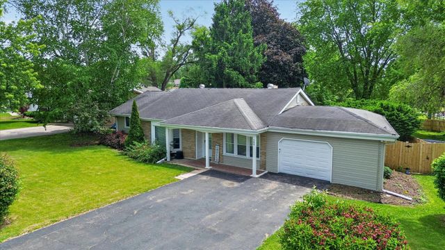249 Hickory Lane, Antioch, IL 60002