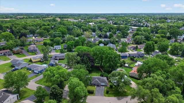 249 Hickory Lane, Antioch, IL 60002