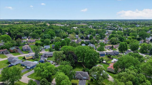 249 Hickory Lane, Antioch, IL 60002