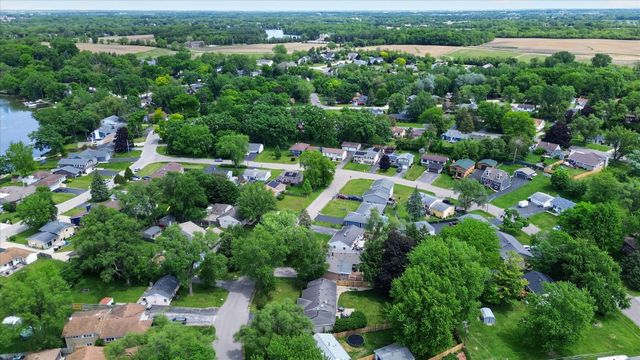 249 Hickory Lane, Antioch, IL 60002
