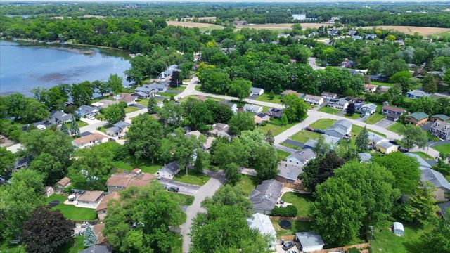 249 Hickory Lane, Antioch, IL 60002
