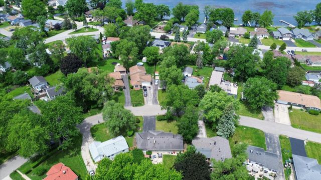 249 Hickory Lane, Antioch, IL 60002