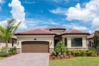 28072 Foxrock CT, Bonita Springs, FL 34135