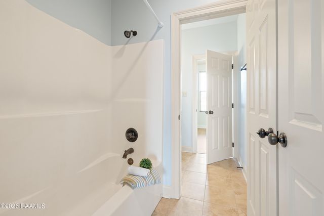 2202 Johnston Street 101, Lafayette, LA 70503