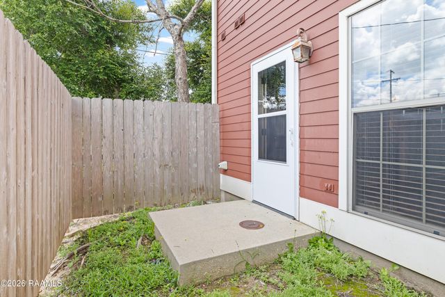 2202 Johnston Street 101, Lafayette, LA 70503