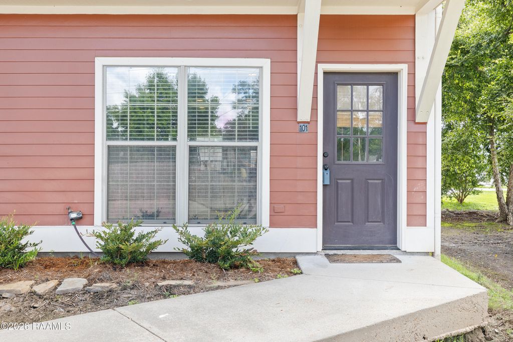 2202 Johnston Street 101, Lafayette, LA 70503