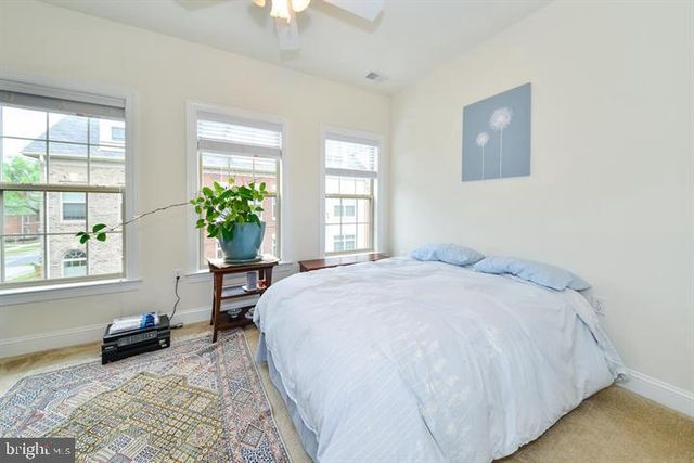 402 N THOMAS ST, Arlington, VA 22203