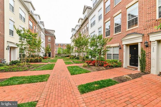 402 N THOMAS ST, Arlington, VA 22203