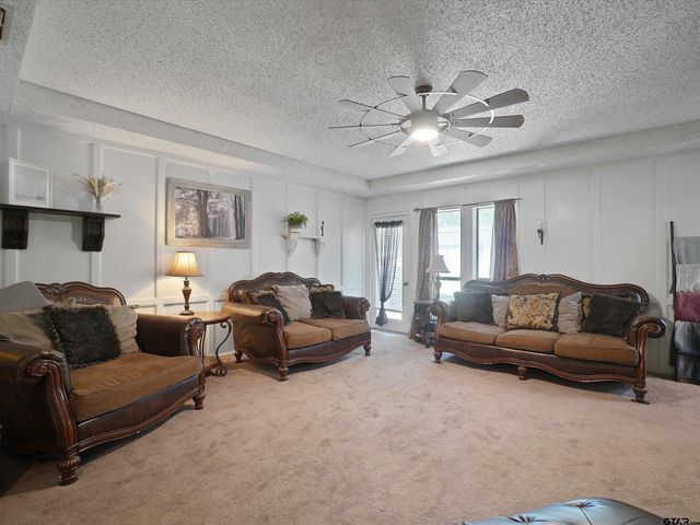 1102 Dogwood St, Gilmer, TX 75644