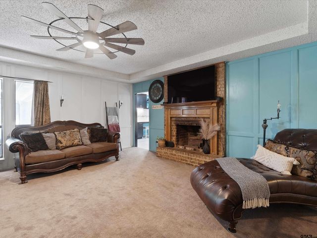 1102 Dogwood St, Gilmer, TX 75644