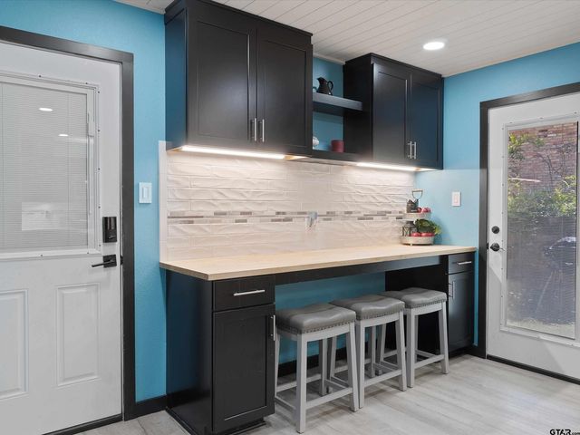 1102 Dogwood St, Gilmer, TX 75644