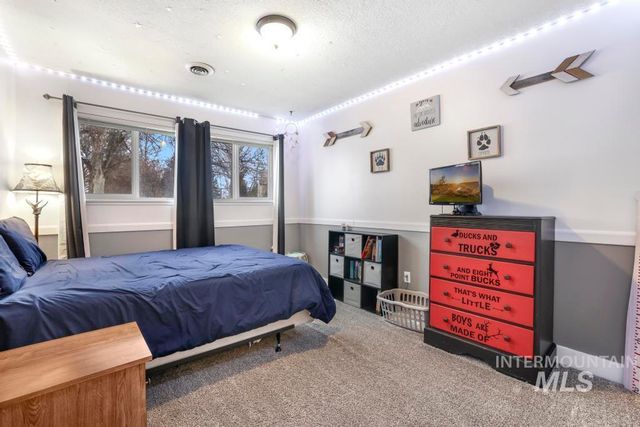 808 Rimview Ln E, Twin Falls, ID 83301