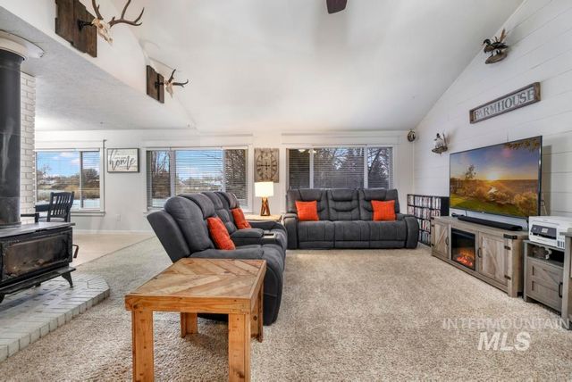 808 Rimview Ln E, Twin Falls, ID 83301