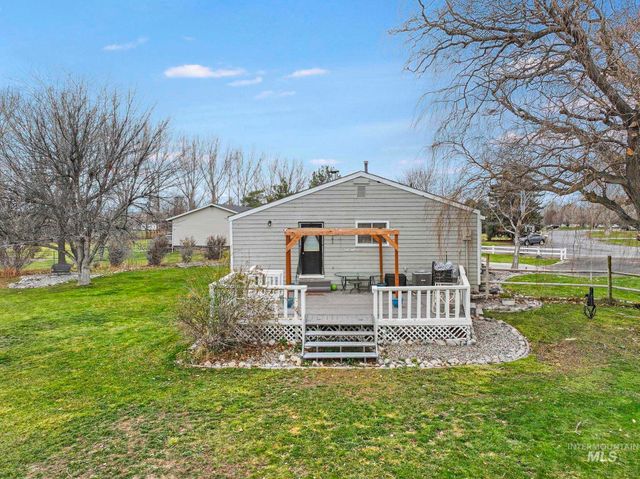 808 Rimview Ln E, Twin Falls, ID 83301