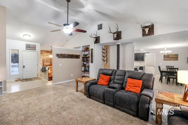 808 Rimview Ln E, Twin Falls, ID 83301