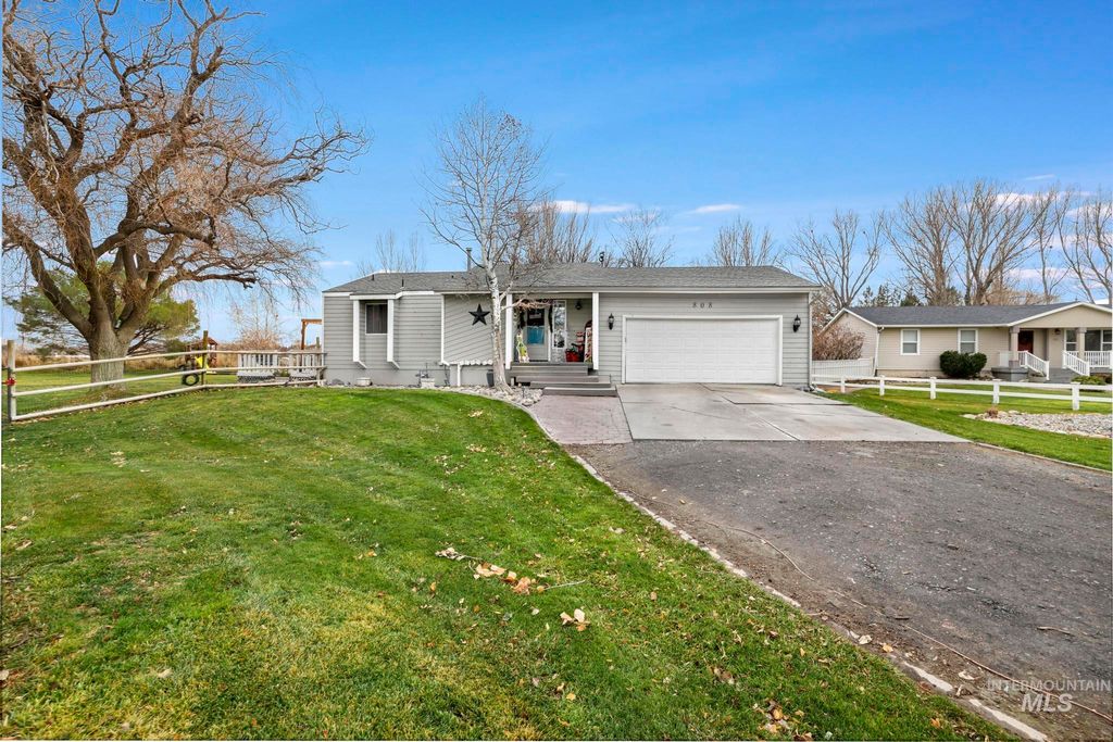 808 Rimview Ln E, Twin Falls, ID 83301
