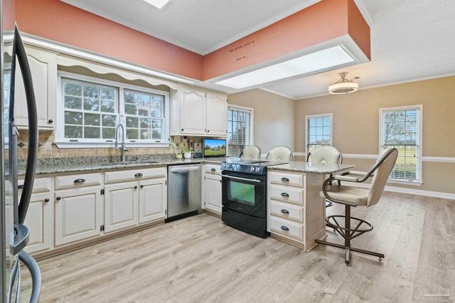 10734 Hwy 31, Atmore, AL 36502