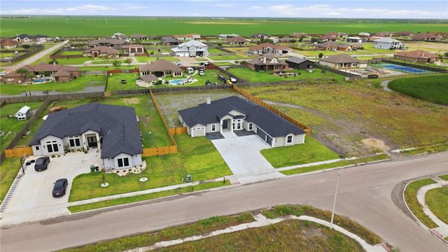 2601 Pacific View St, Corpus Christi, TX 78415