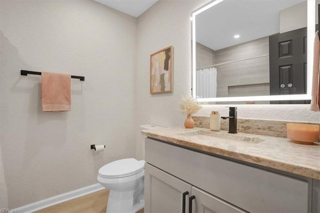 3760 Harton Rd, Virginia Beach, VA 23452