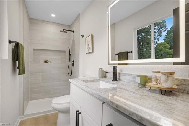 3760 Harton Rd, Virginia Beach, VA 23452