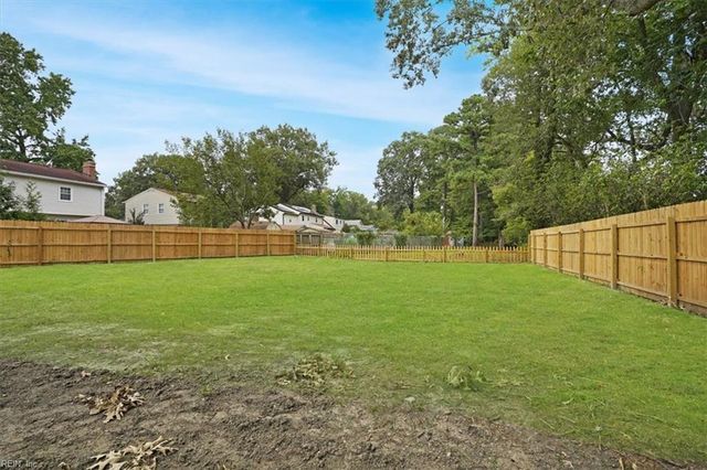 3760 Harton Rd, Virginia Beach, VA 23452