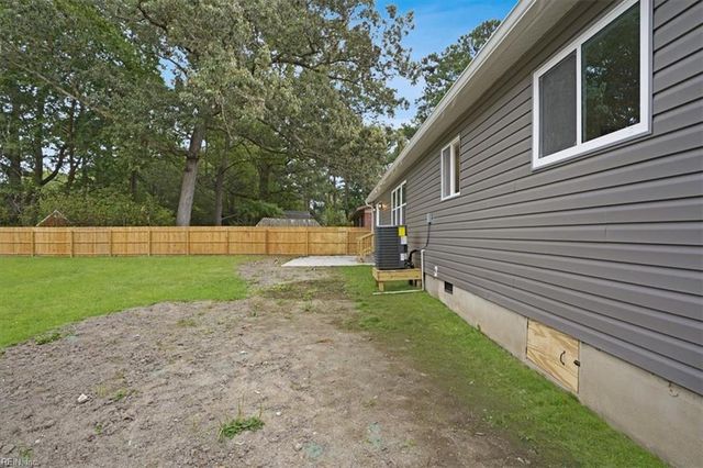 3760 Harton Rd, Virginia Beach, VA 23452