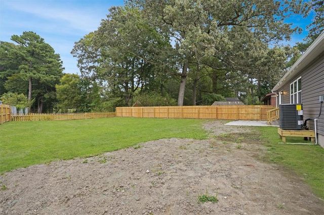 3760 Harton Rd, Virginia Beach, VA 23452