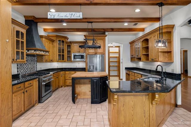 3900 Cosentino Drive, Edinburg, TX 78541