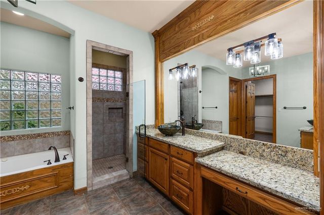 3900 Cosentino Drive, Edinburg, TX 78541