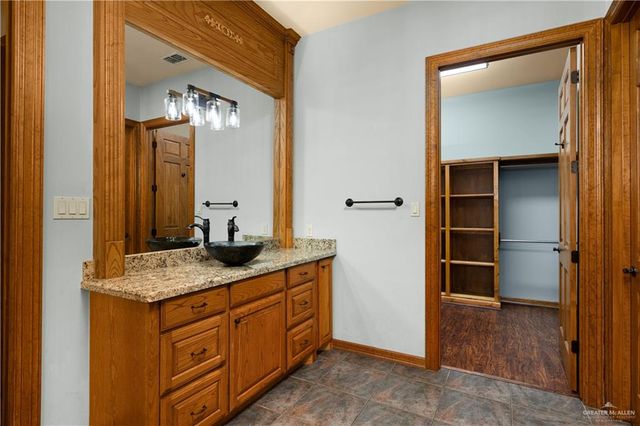 3900 Cosentino Drive, Edinburg, TX 78541