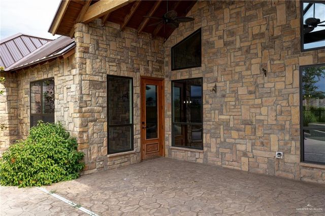 3900 Cosentino Drive, Edinburg, TX 78541