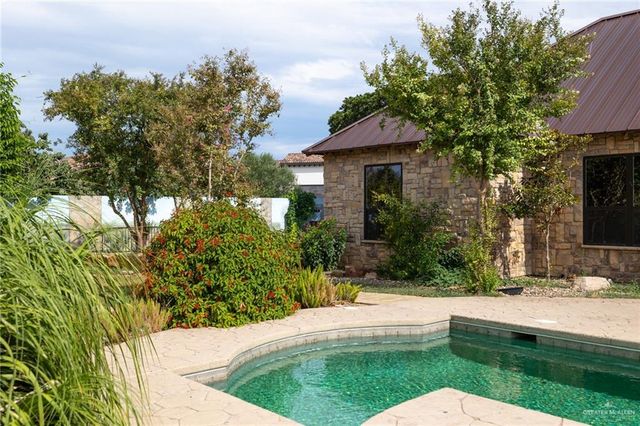 3900 Cosentino Drive, Edinburg, TX 78541