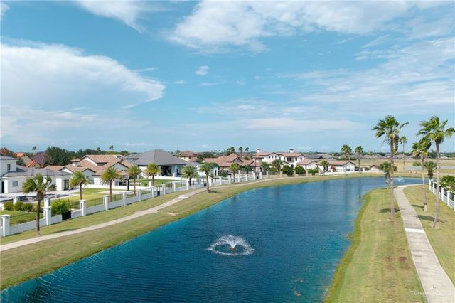 3900 Cosentino Drive, Edinburg, TX 78541