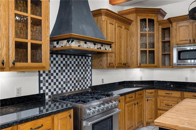 3900 Cosentino Drive, Edinburg, TX 78541