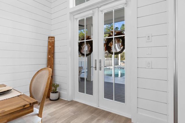 92 Rosecourt Street, Inlet Beach, FL 32461