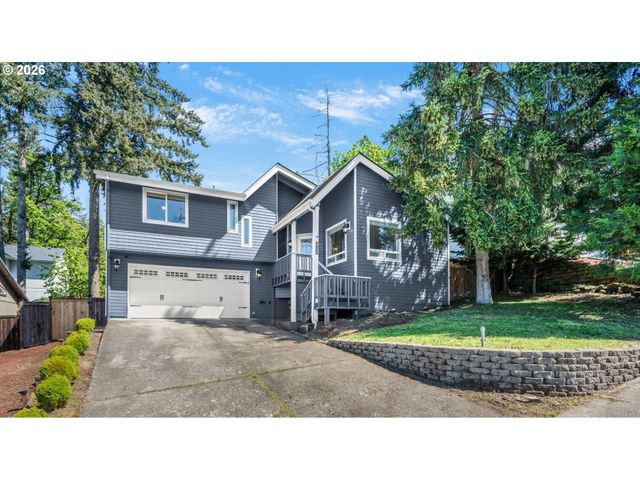 815 S 72ND St, Springfield, OR 97478