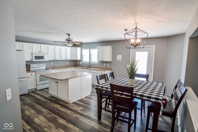 8531 Aberdeenshire Court, Indianapolis, IN 46259