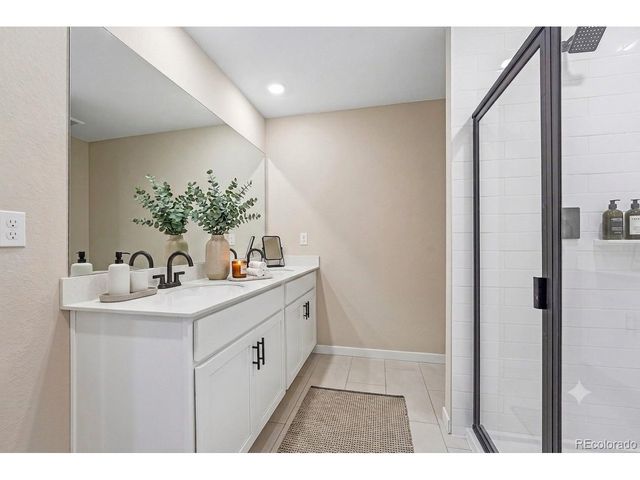 6812 Kendrick Ln, Arvada, CO 80007